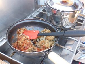 Mix and add more water/beef broth/tomato puree to taste